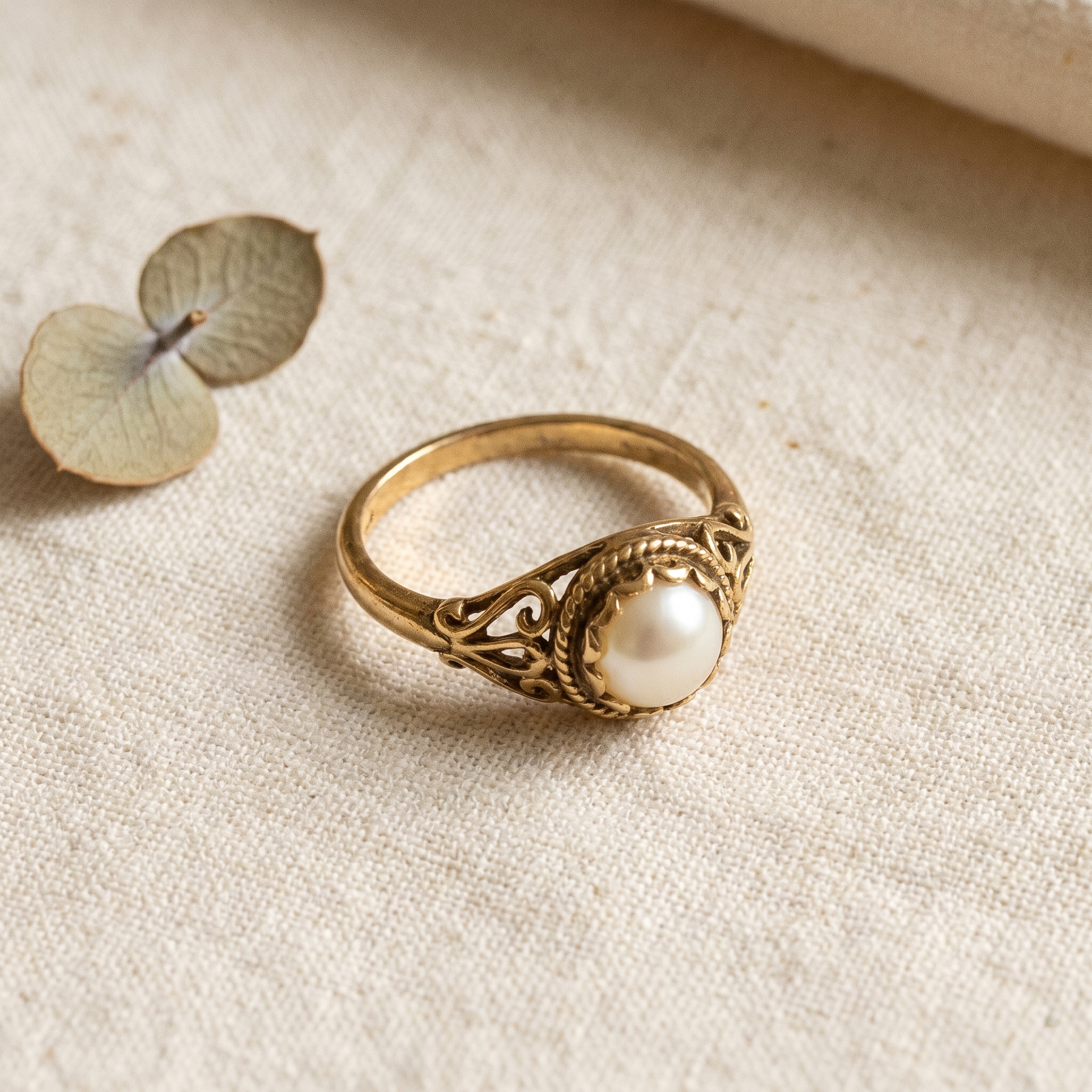 The Inaya — Pearl Solitaire Ring